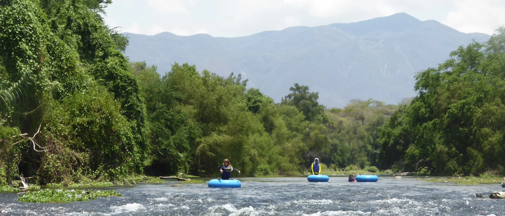 Tubing Morelos | Descenso en río en una dona por el río Amacuzac.